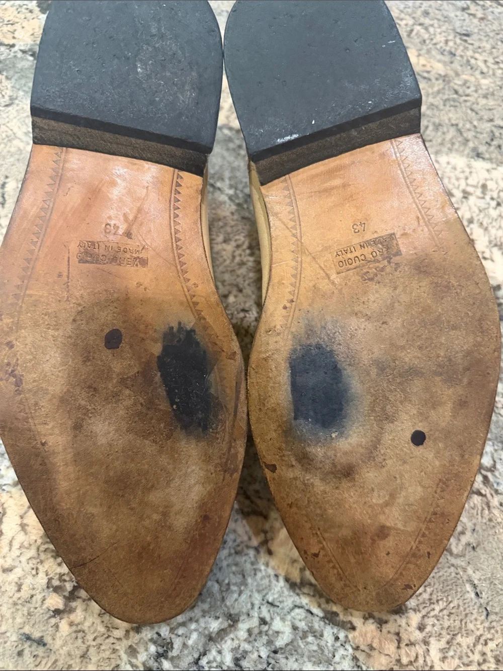 Men's Tan Leather Chukka Boots — Sleek Slip-On Ankle Style